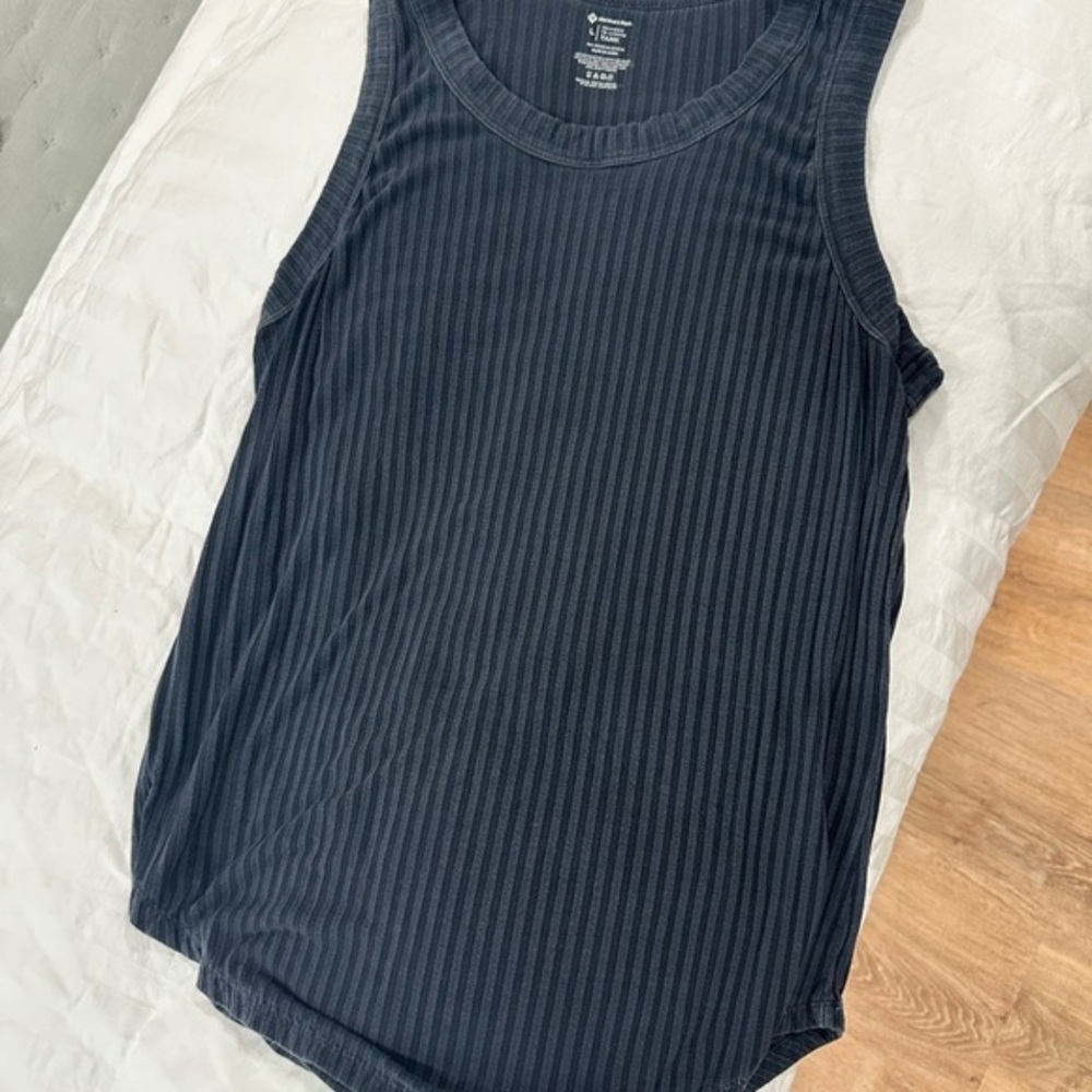 Black Sleeveless Top